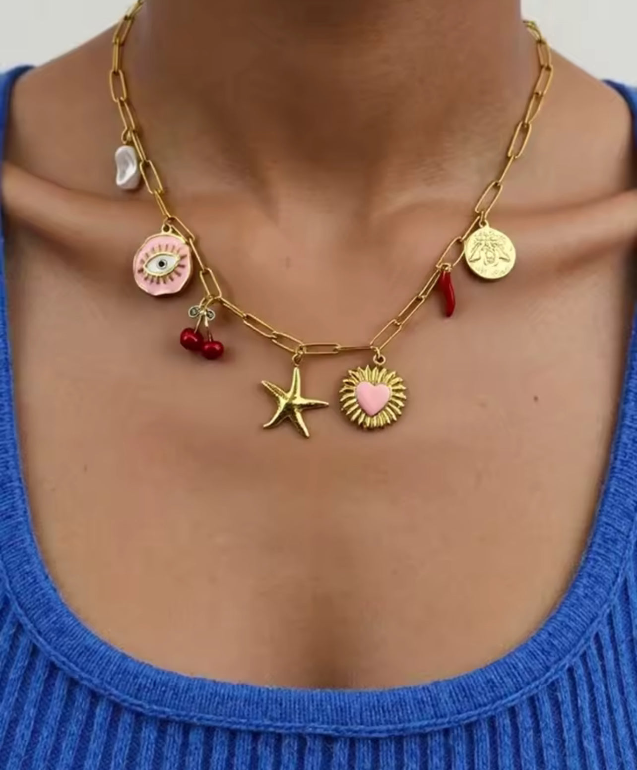 Bijoux collier doré  pendentif  rose 17