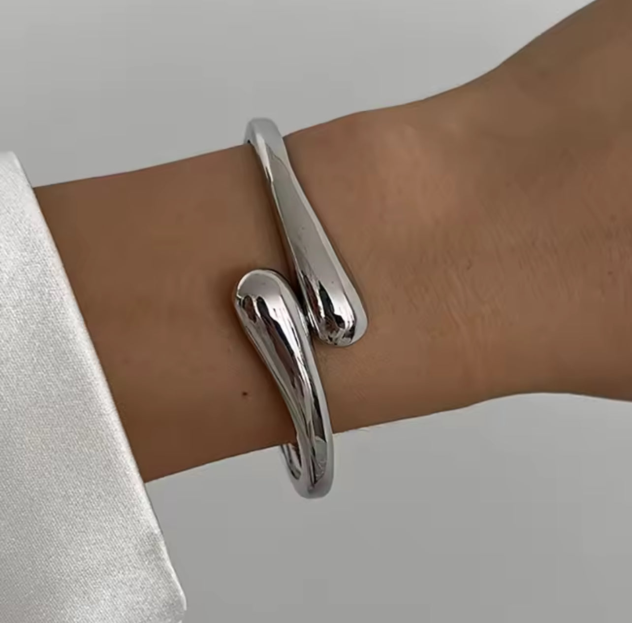 Bijoux bracelet Jonc argenté fin 12