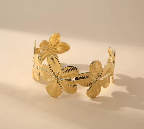 Bijou bague fleur doré 48