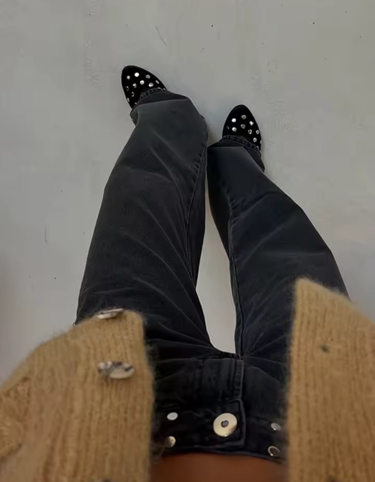 Femme jeans noir avec étoile léopard