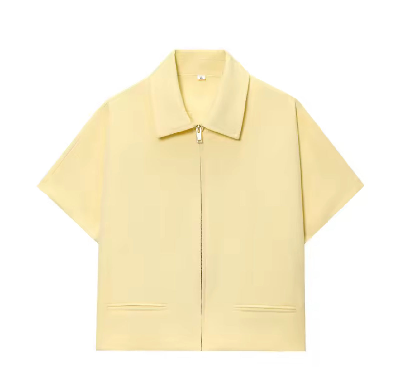 Femme petite veste